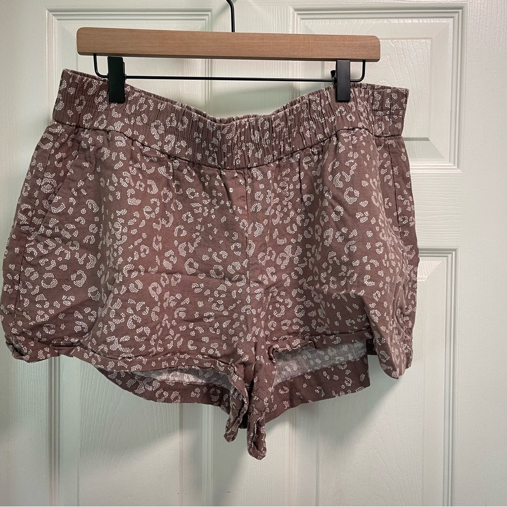 Brown soft shorts